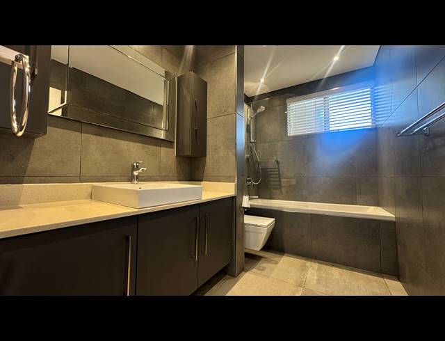 2 BEDROOM APARTMENT FOR SALE IN DURBAN CENTRAL